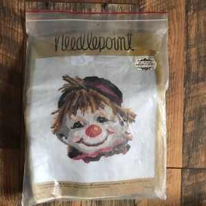 Vintage Elsa Williams "Clown” needlepoint kit #kpn1448 tapestry canvas yarn